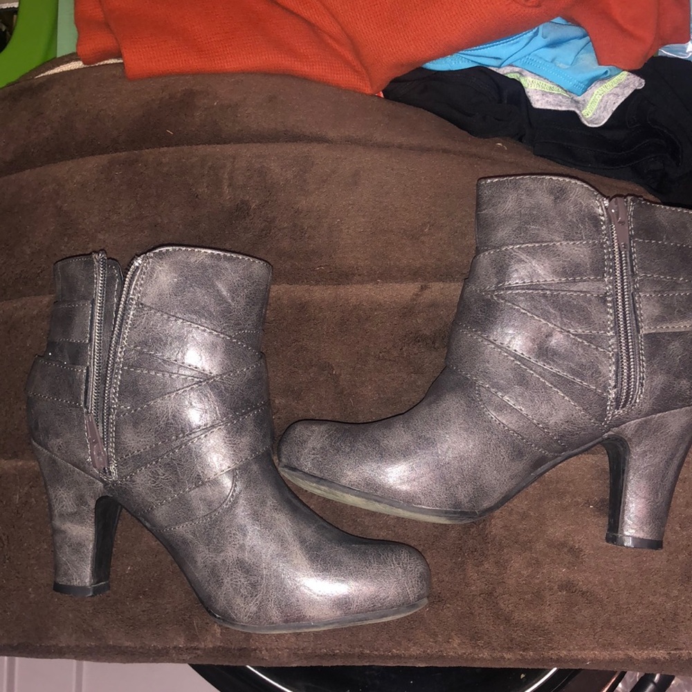 Madden Girl gray booties worn few times but in great condition